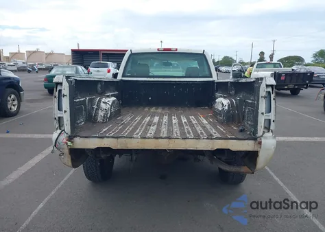 2007 Chevrolet Silverado 1500 Classic Work Truck z USA, uszkodzony, nr VIN 3GCEC14X07G197980